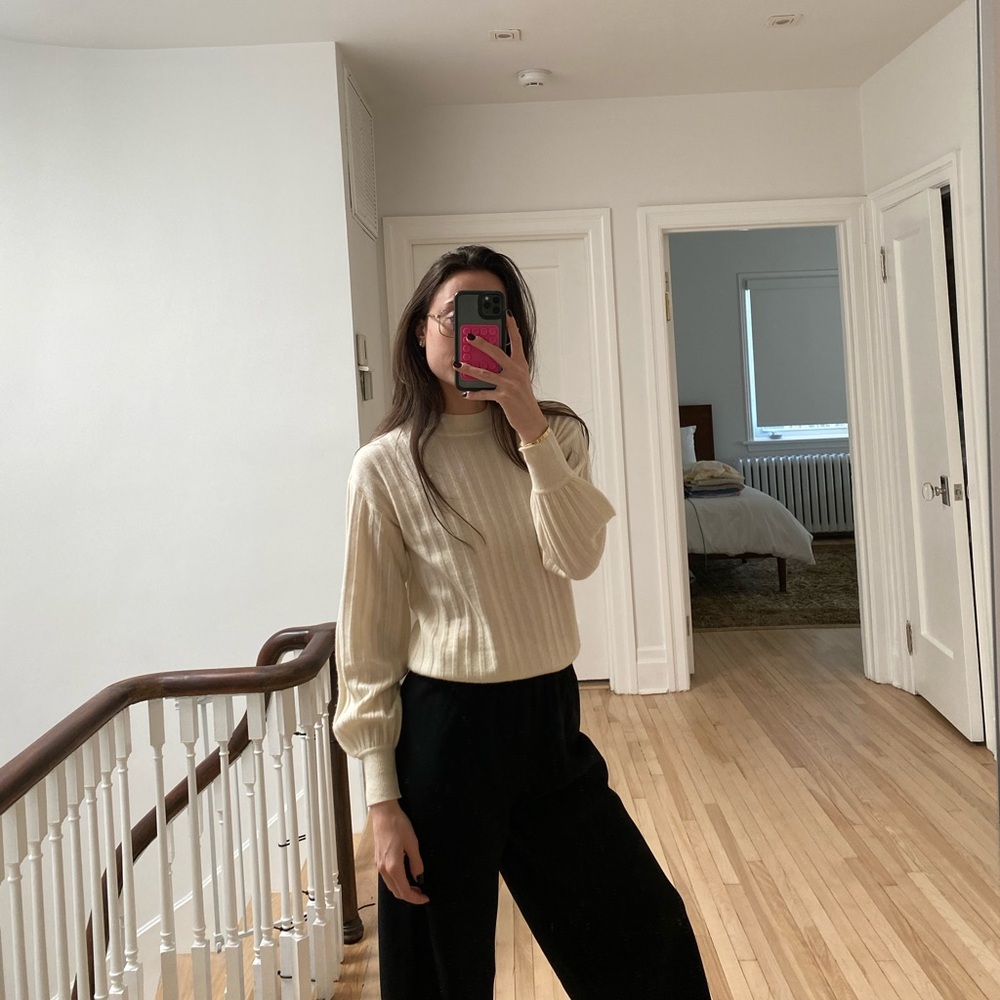 Club Monaco Cream Turtleneck Sweater